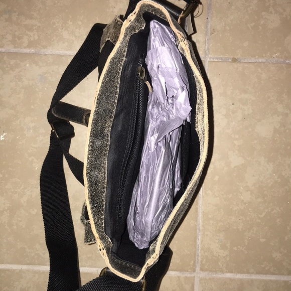 Mark New York Andrew Mark messenger bag - Picture 6 of 6